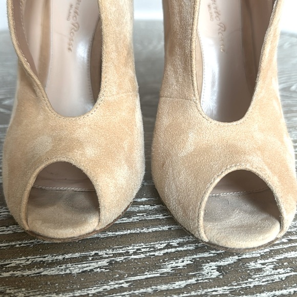 Gianvito Rossi Vampsm Sued heels - Picture 8 of 11